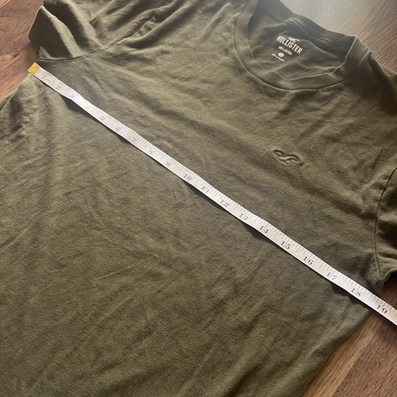Hollister Men's Green Short Sleeve Cotton T-shirt Small - Picture 3 of 6